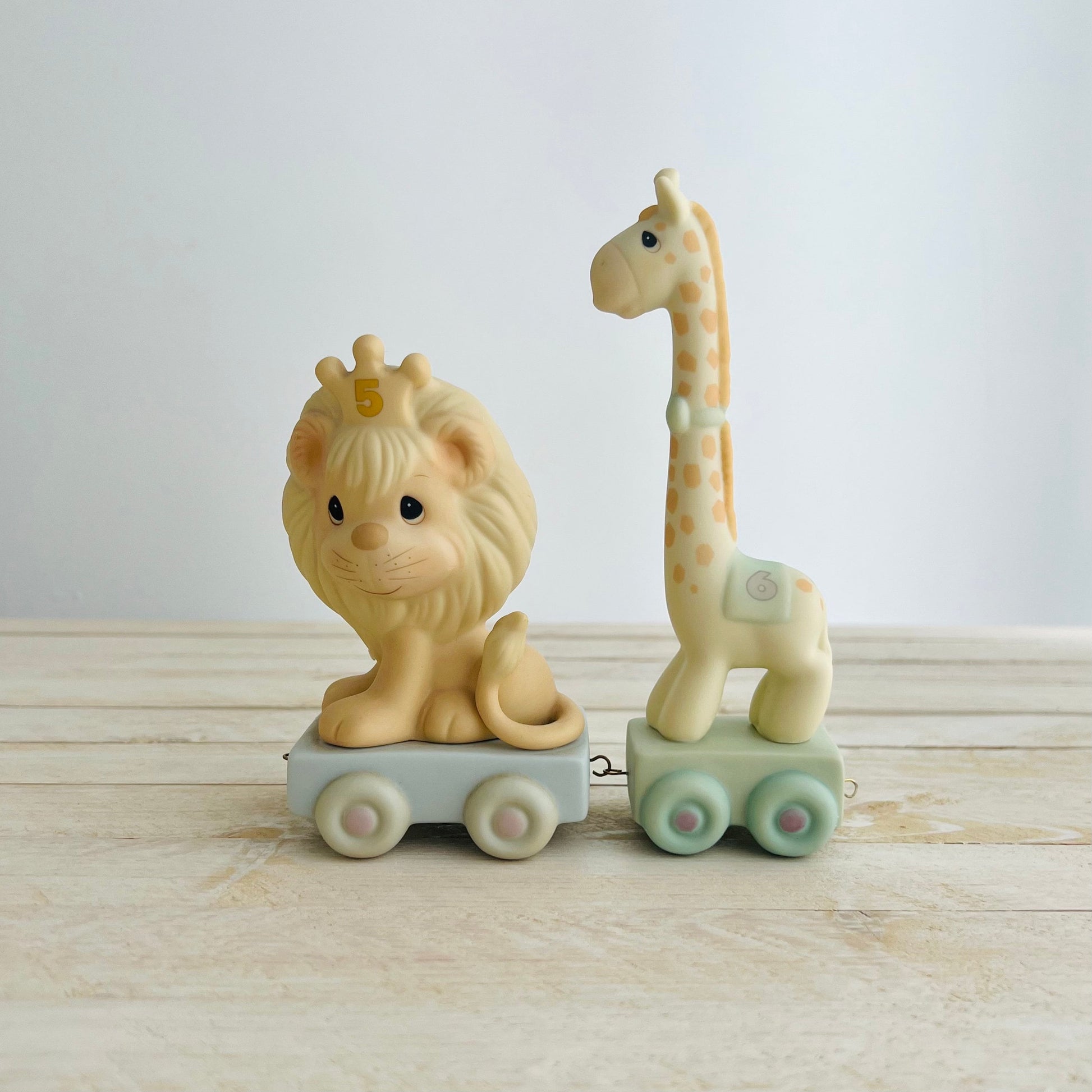 Birthday Train Collectable by Enesco Precious Moments / Lion and Giraffe / Ceramic Vintage Collectable from 1980’s