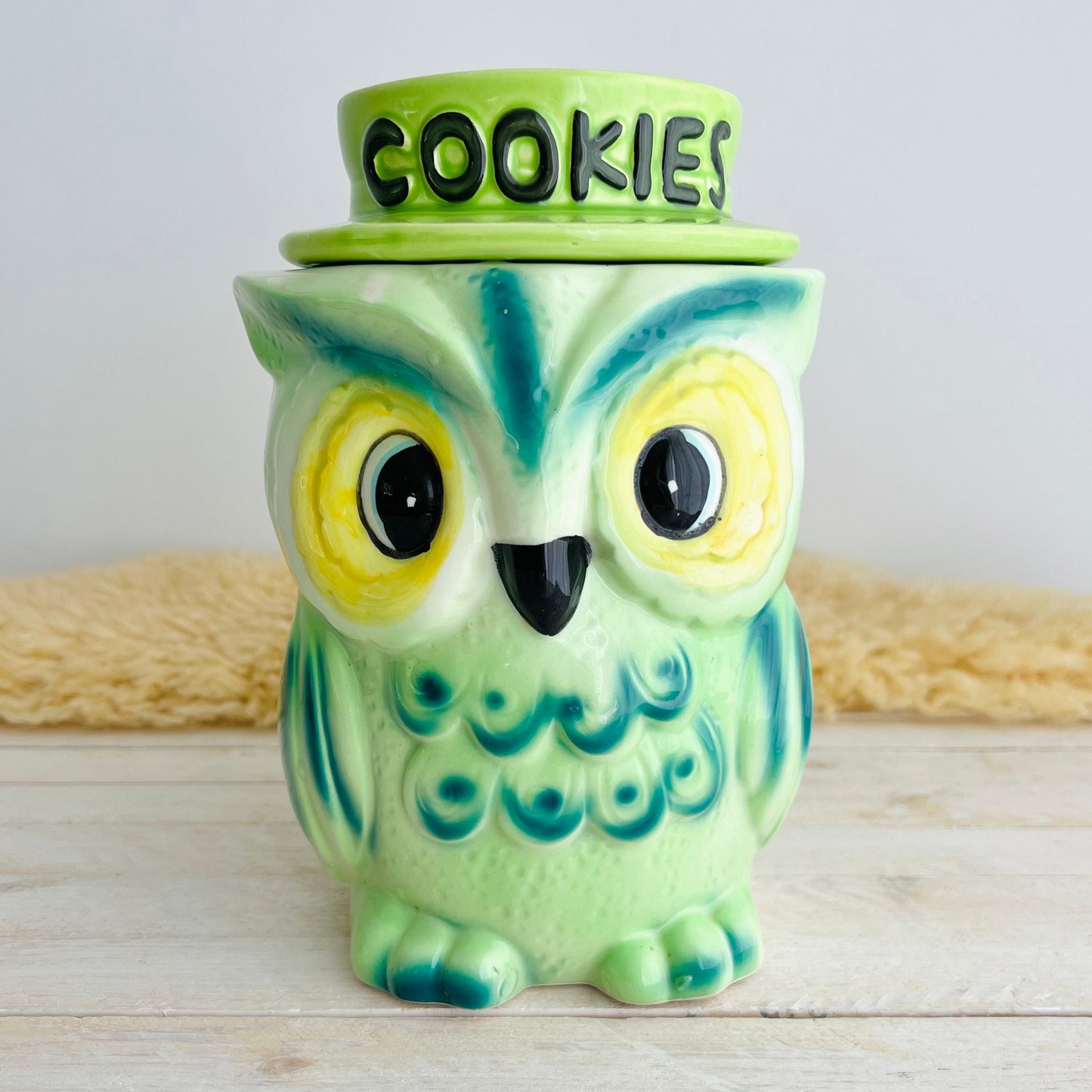 Vintage Owl Cookie Jar / Green Retro Ceramic Owl Kitchen Decor / Adorable Kitschy Storage Jar